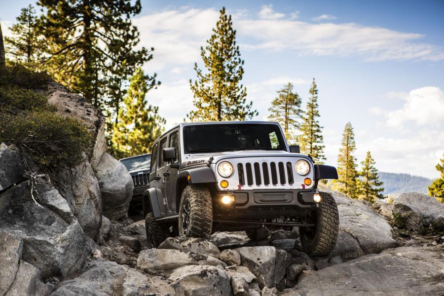  Jeep Wrangler Rubicon 10th Anniversary Edition 2013 года  (EU) (фото 34 из 54)